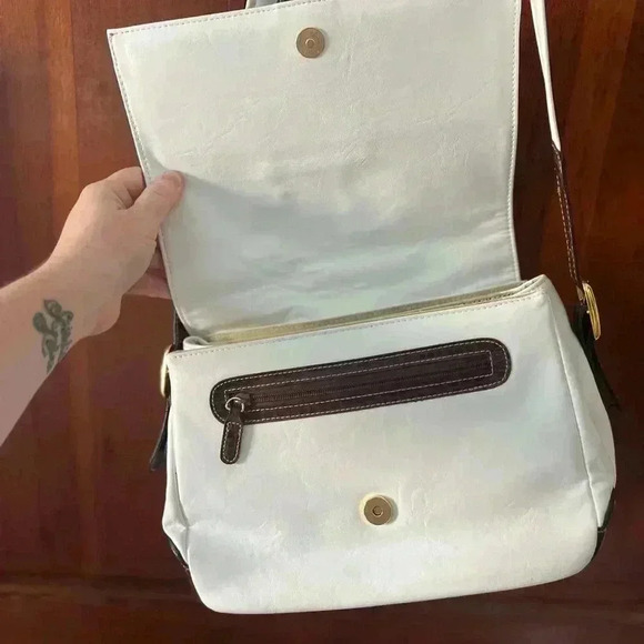 Vintage Carryland White and Brown Faux Leather Crossbody Bag Set - Set of 2 - Picture 10 of 16